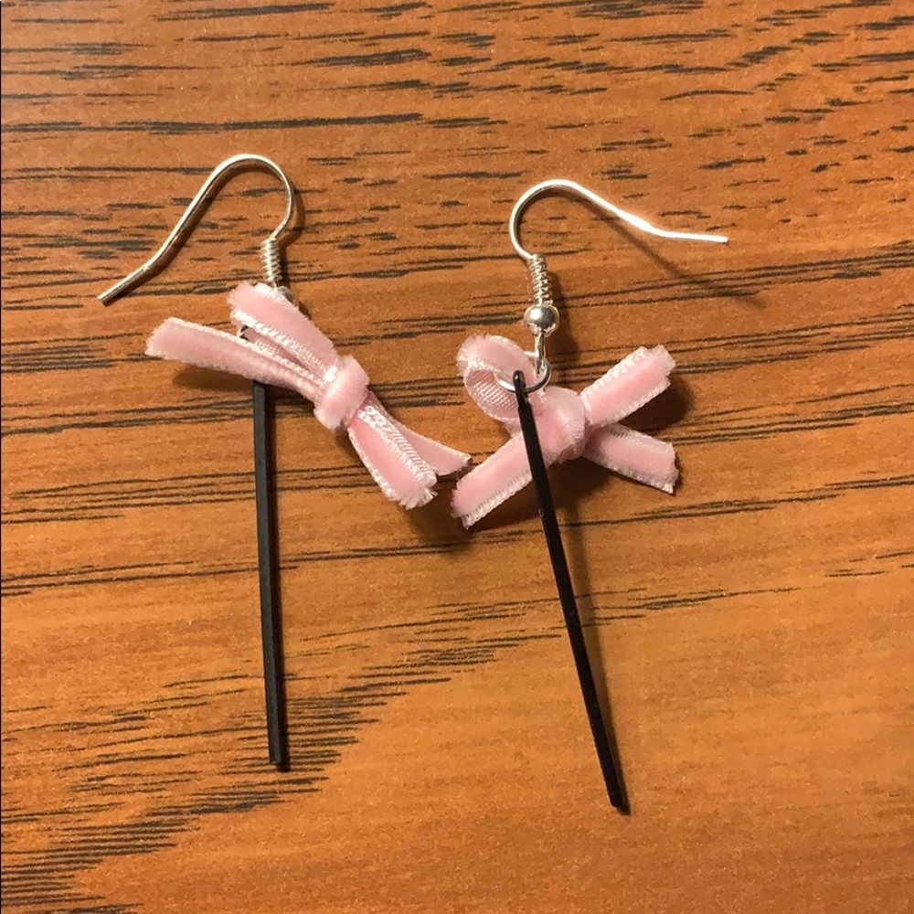 Earring bundle - Picture 3 of 5